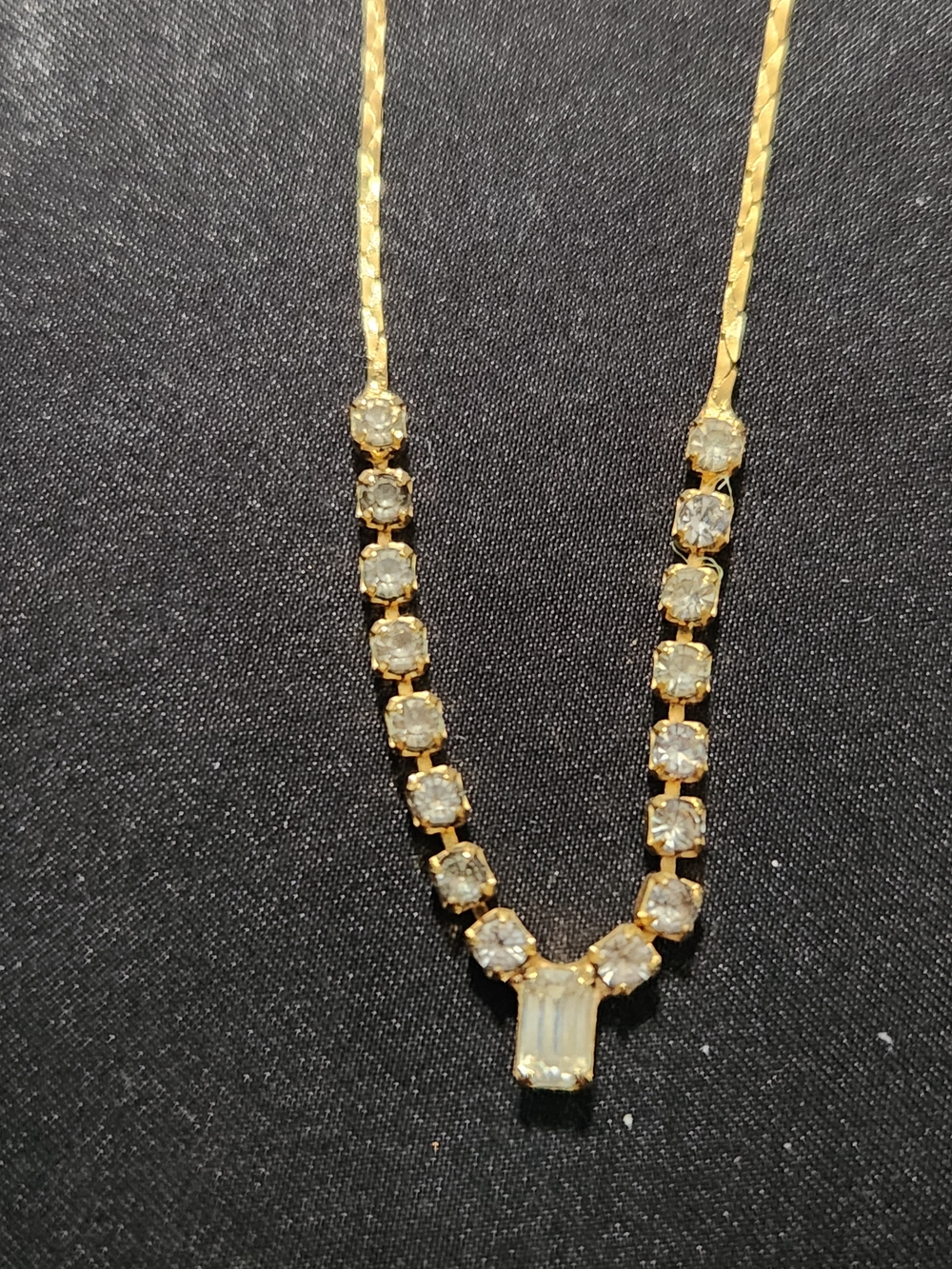 ​Vintage Gold Tone Rhinestone Y-Necklace Baguette Center Flat Herringbone Chain